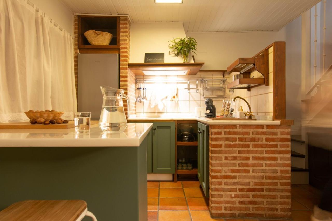 El Refugio De Lucas Villa La Adrada Eksteriør billede